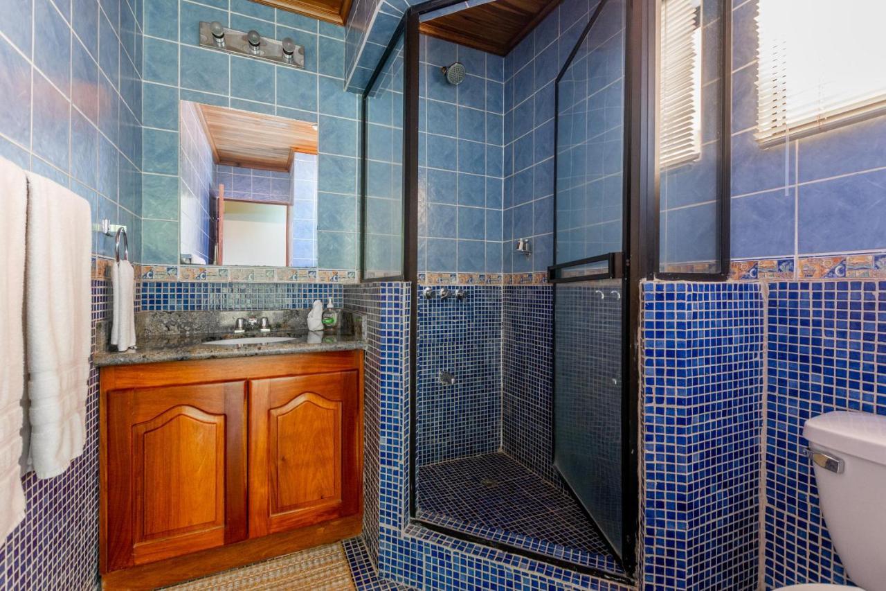 Warm Interiors And Orange Hues On Ground Floor In Front Of Beach Playa Flamingo Quarto foto